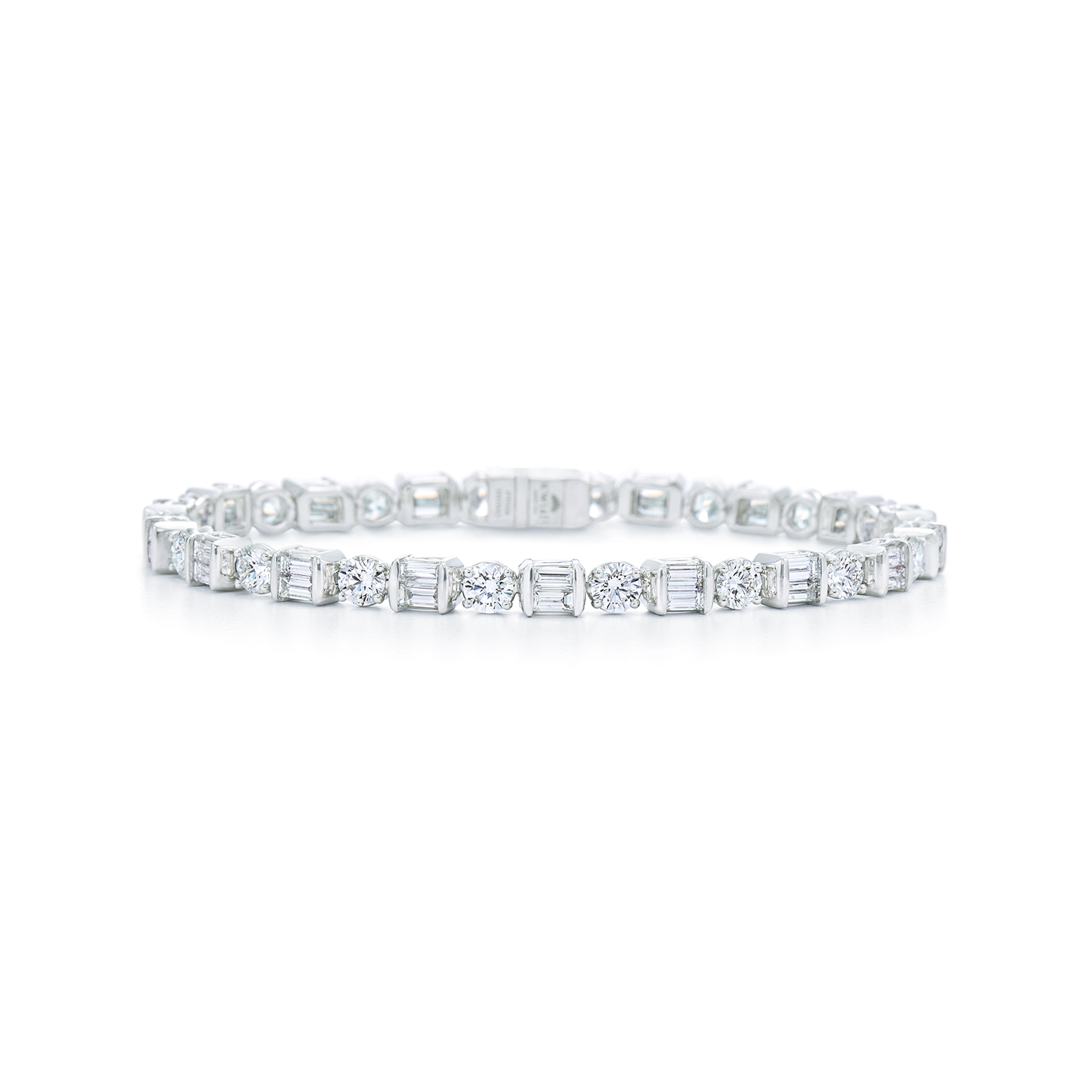 Diamond Bracelet in platinum | DK Gems International - Sint Maarten